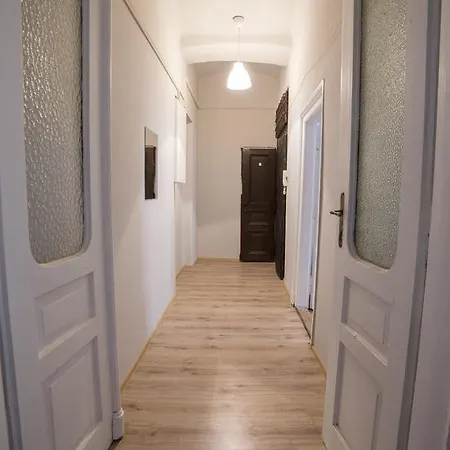 Pijarska 3 *
